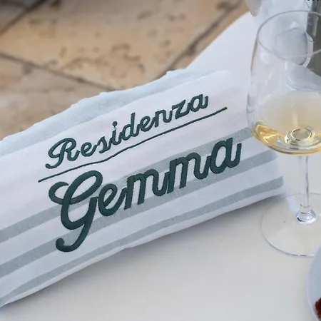 Κατάλυμα σε φάρμα Residenza Gemma *